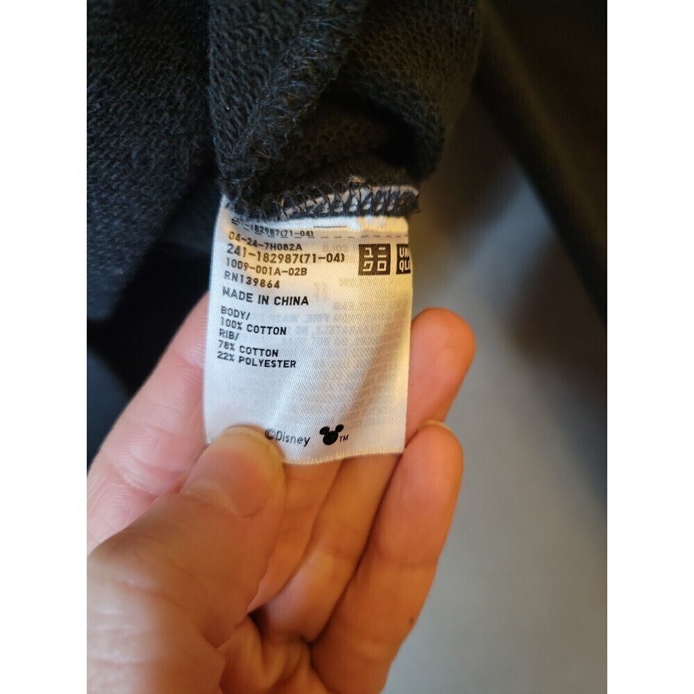 RARE Uniqlo x DISNEY Mickey Mouse SIZE M Black Crewneck Sweatshirt MUST SEE, EUC - Picture 10 of 14